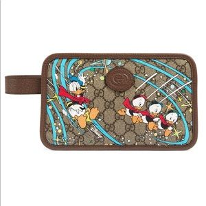 Gucci X Disney Donald Duck Beige Ebony GG Supreme Travel  Case Handbag NWT $1380